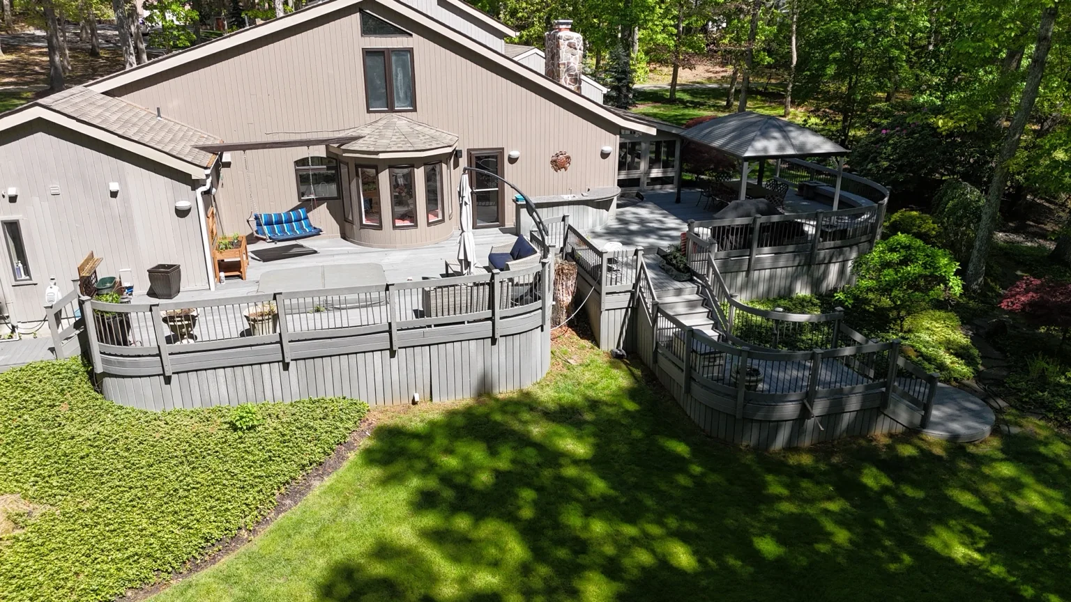 Deck before renovation in Manalapan NJ